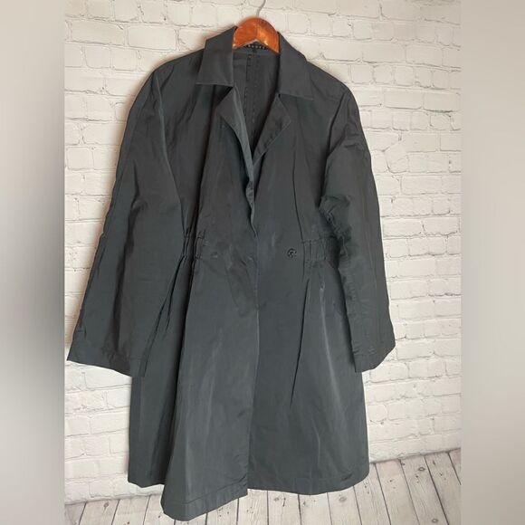 Theory Black Rain Jacket/Coat Size Large - Picture 1 of 10